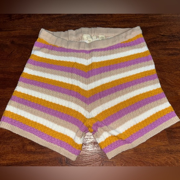 Striped Knit Women's Shorts - Picture 1 of 3